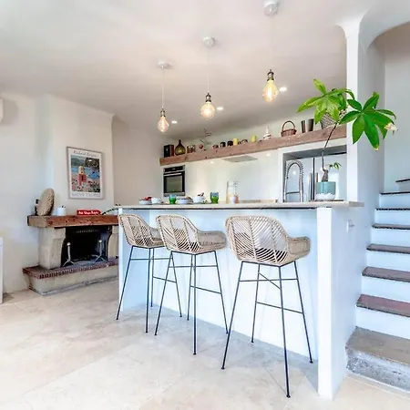 Casa vacanze La Bastide L Authentic & Pool L Shellter *