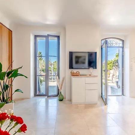 La Bastide L Authentic & Pool L Shellter Semesterbostad *